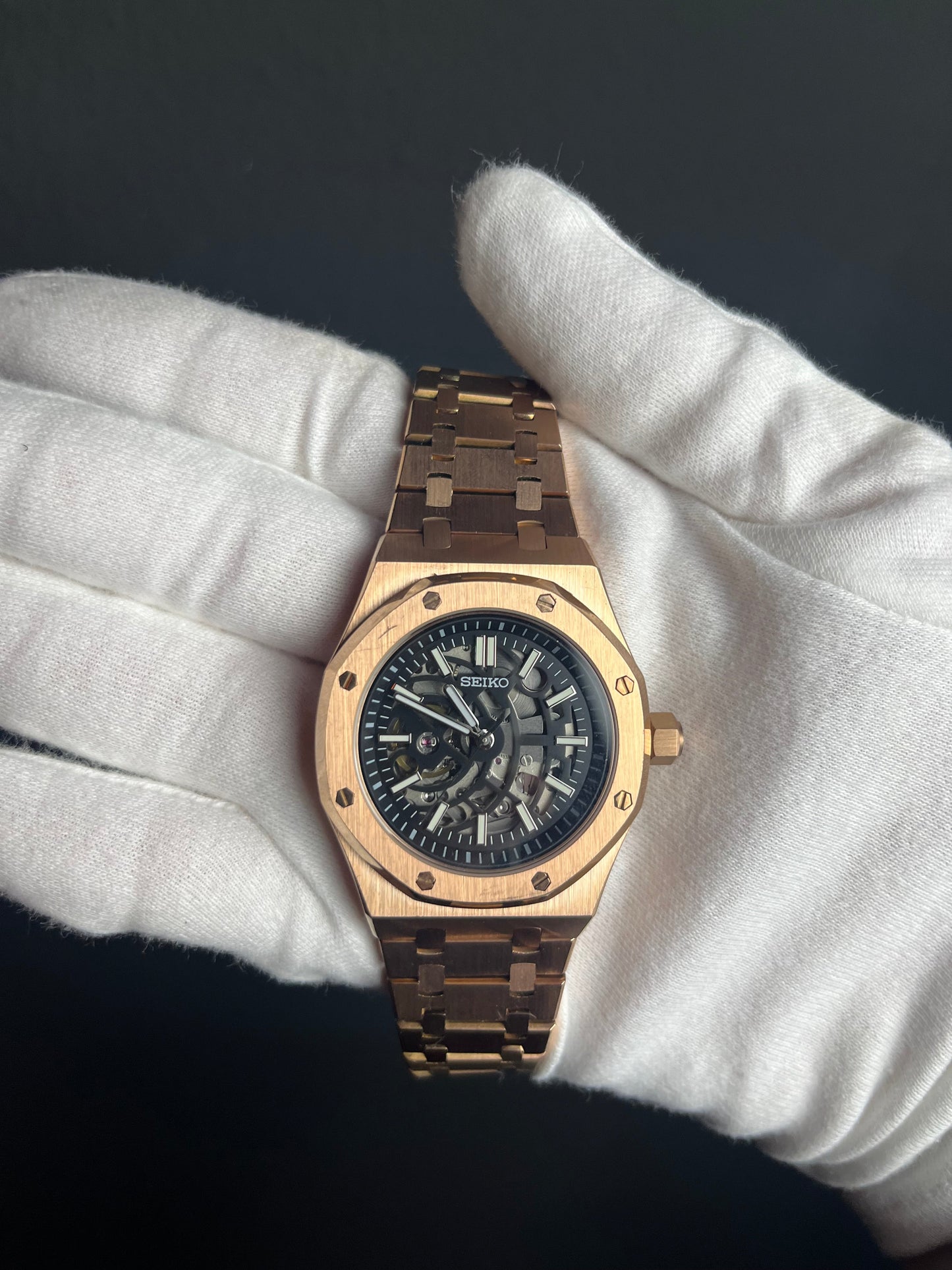 ROYAL OAK ROSE SKELETON MOD (ÉDITION SPÉCIALE)